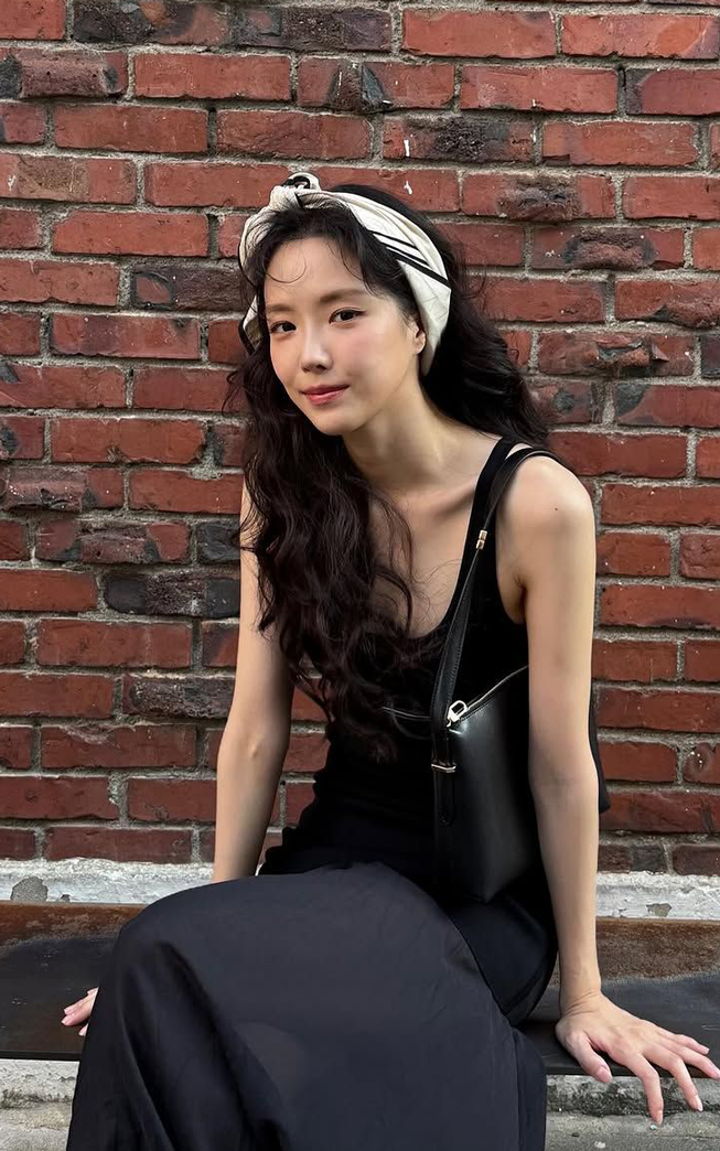 ‘김부장’보다 더 난리 난 손나은 여름 데일리룩