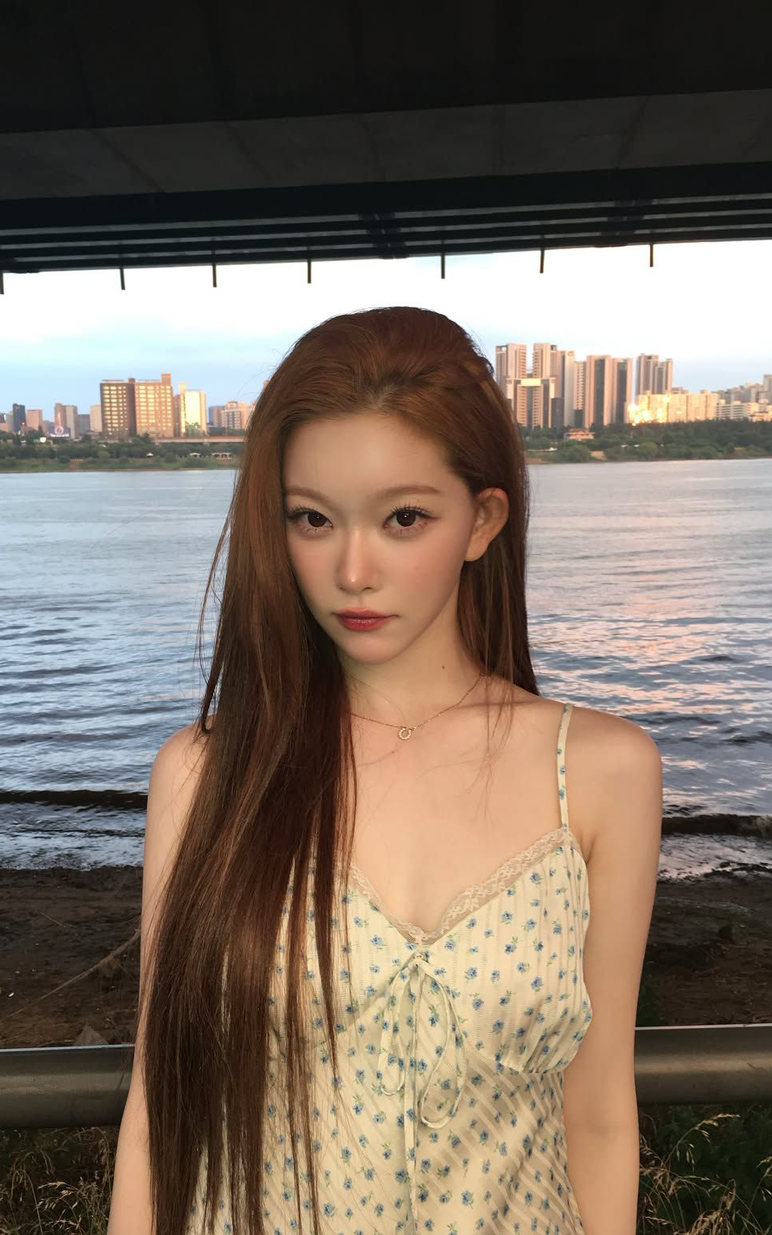 올여름 촌스럽던 슬립 원피스가 다시 힙해졌습니다