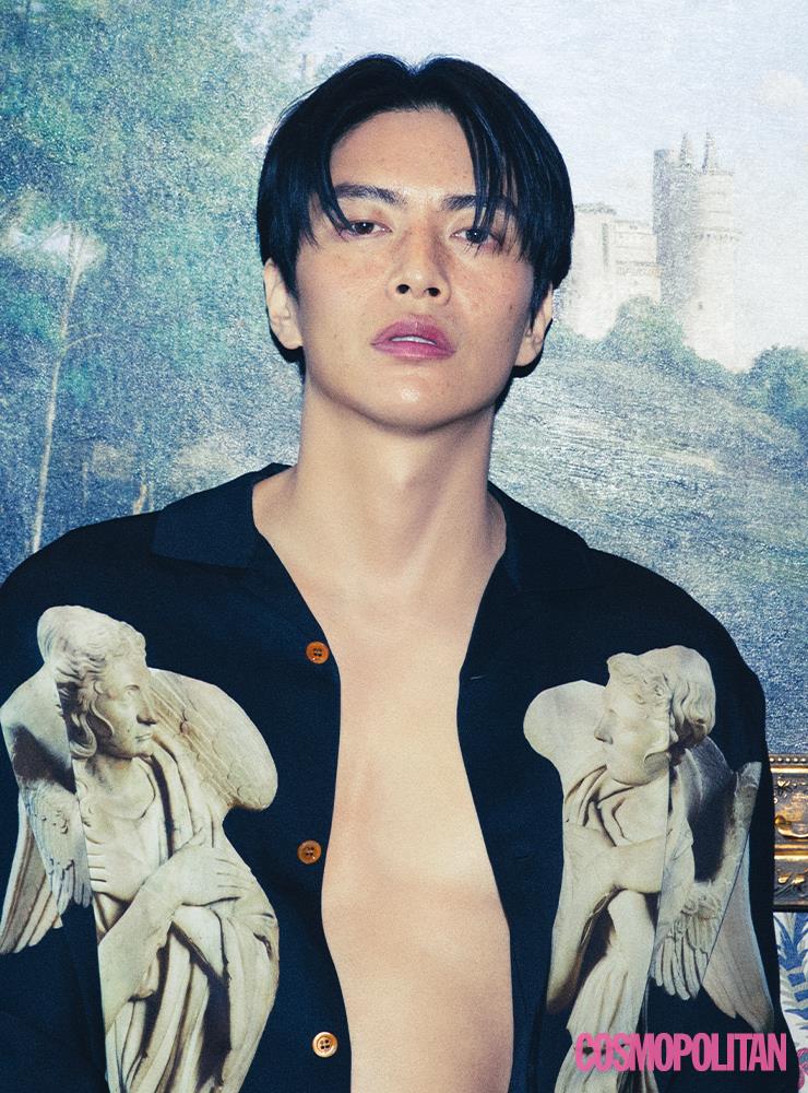 셔츠 81만원 아크네 스튜디오.