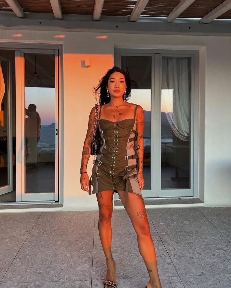 @peggygou_