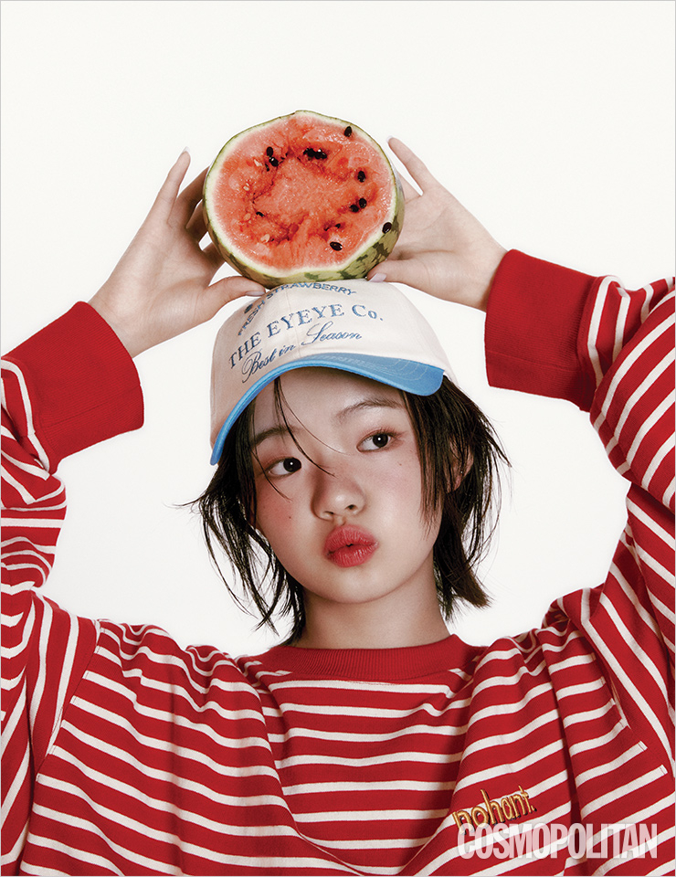  티셔츠 11만8천원 노앙. 볼캡 스타일리스트 소장품.