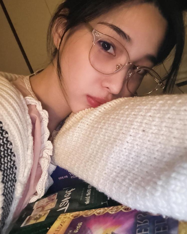 인스타그램 @yul._.hee