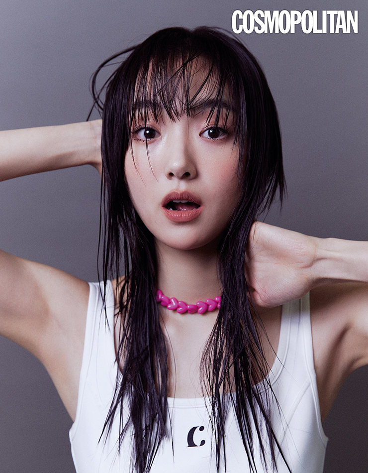 드레스 가격미정 리메크. 목걸이 스타일리스트 소장품.